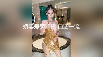 小哥趁着外面没人溜进商场女厕偷拍了两个嫩鲍鱼赶紧跑