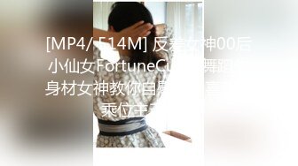 专找丶阿姨玩两小伙找双熟女4P激情，一人一个同时舔屌，转战到床上骑乘抽插，上下套弄自己动揉穴